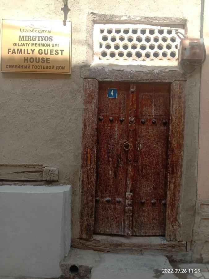 In Center Of Bukhara Family Guest House Mirg'Iyos Exteriör bild