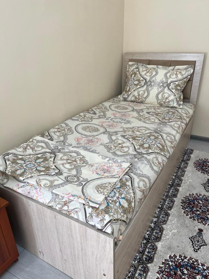 In Center Of Bukhara Family Guest House Mirg'Iyos Exteriör bild